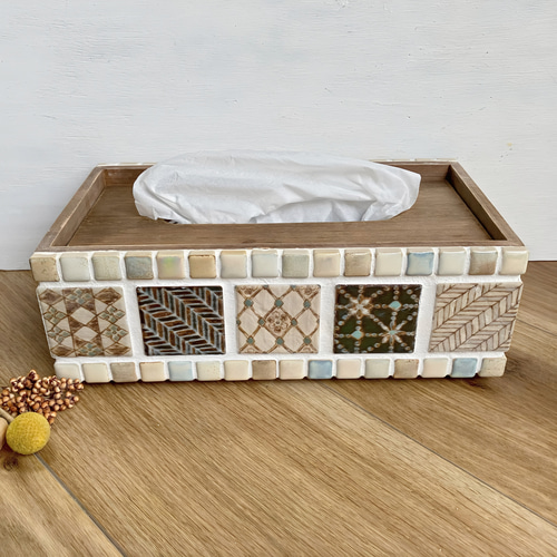 アンティークなタイルのティッシュケースボックス ソフトパックor箱