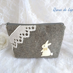ハンドメイドポーチ　女の子と白うさぎ 12 98b3274b7c13e86e193d36a27e421a
