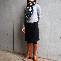暖か便利グッツ　　カシミヤ混ウールブラックフリーサイズ　巻きスカート 8枚目の画像