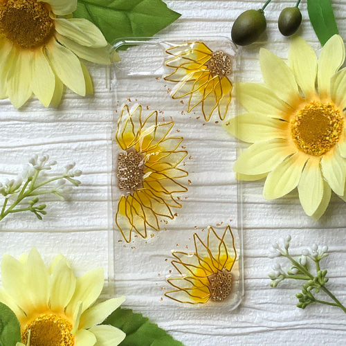 iPhone全機種対応》透き通る向日葵のiPhoneケース(スマホケース