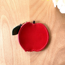 りんごのレザーコインケース・小さいポーチ　『送料無料』 3枚目の画像