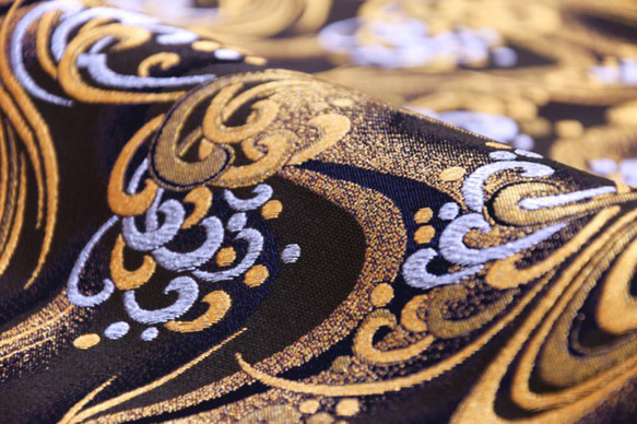 上着◇生地番号：K03青海波（黒金）