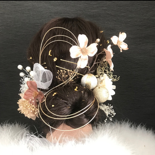 卒業式の花飾り  髪飾り 髪飾り シルバー メタルフラワー 花 成人式 卒業式 結婚式 着物