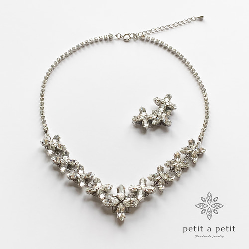 総スワロフスキー®︎ Fleur ニッケルフリーイヤーカフ trois (片耳