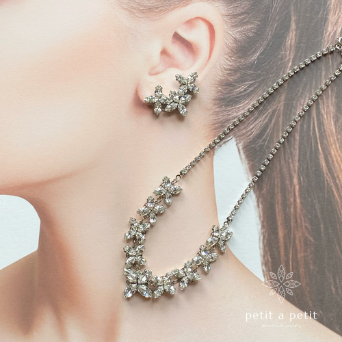 総スワロフスキー®︎ 『Fleur』ニッケルフリーイヤーカフ trois 総スワロフスキー®︎ 『Fleur』ニッケルフリーイヤーカフ trois