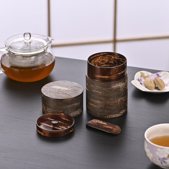 桜皮を使った秋田の伝統工芸品「樺細工」　総皮茶筒　煎茶君　霜降皮
