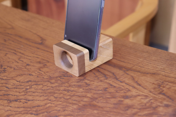 会津の天然木「スマホスタンド＆スピーカー」Aタイプ 1枚目の画像
