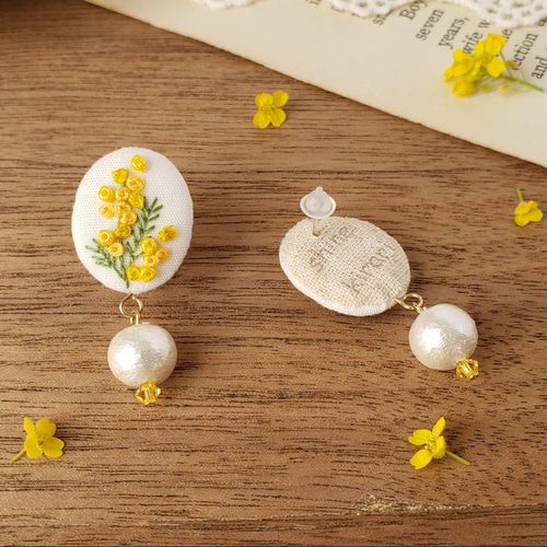 特集掲載】小粒で可憐なミモザ刺繍 ビーズ刺繍 イヤリング/ピアス