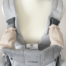 ☆ベビービョルンHARMONY、ONE、ONEKAI、アンジェレッテ用 リバーシブルよだれカバー☆ブロックチェック 6枚目の画像