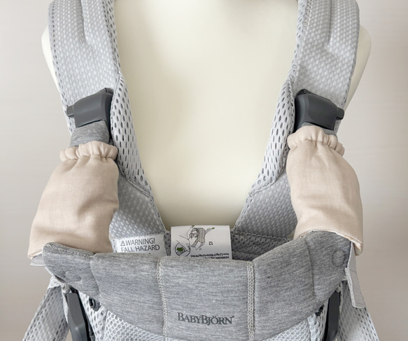 ☆ベビービョルンHARMONY、ONE、ONEKAI、アンジェレッテ用 リバーシブルよだれカバー☆ブロックチェック 6枚目の画像