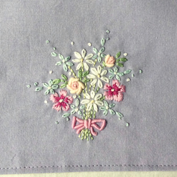 薄紫色花束刺繍ランチョンマット(30×25cm) 3枚目の画像