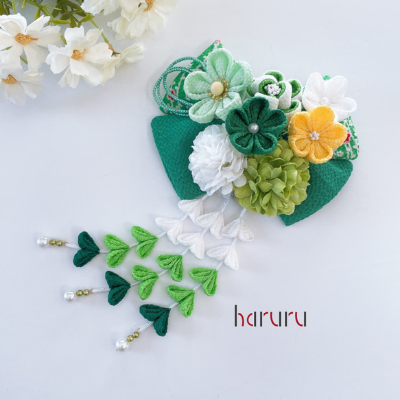 つまみ細工の髪飾り【緑のちりめんリボン お花のセット 】成人式
