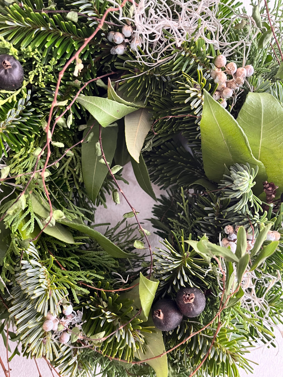 ■針葉樹のグリーンリース■クリスマス　インテリア　ディスプレイ　開店祝い　　 3枚目の画像
