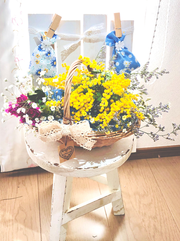 ミモザと春のお花いっぱい♡basket＊＊春ギフトセット♪♪♪  <ポプリサシェ付き> 1枚目の画像