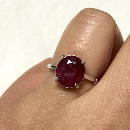7月誕生石 大粒 ルビー 一粒 リング ロジウムコーティングシルバー925