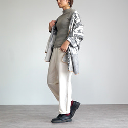 【福袋】蓬鬆大棉質披肩-UMIBE-/灰色+羚羊褲/米白色 第2張的照片