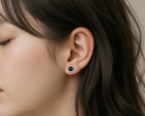 mayu ハートピアス　オニキスブラック※片耳販売 MAYU]ハートピアス×ボールキャッチ | KOBUNSHA SELECT SHOP