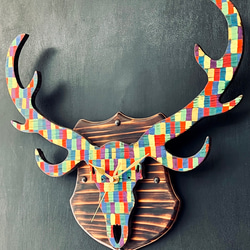 鹿骨格掛け時計 Hunting trophy clock Deer【Colorful pop】 2枚目の画像