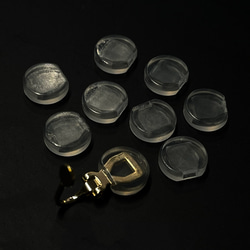 ess101【10個入り】クリップイヤリングの金具につける樹脂キャップ、金属アレルギー防止可 4枚目の画像