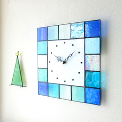 30㎝角-ステンドグラスの掛時計・モザイクR30（青色系/イメージは海） 1枚目の画像