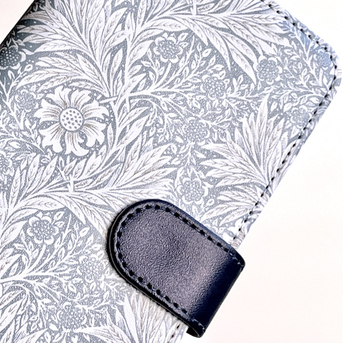 シンプル な中にも 遊び心 大人可愛い ドット柄 北欧 スマホケース