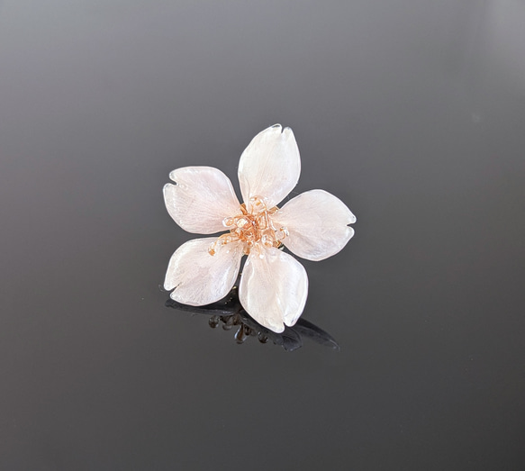 ブローチ ✩*॰本物のお花を✩*॰ ストーンつき