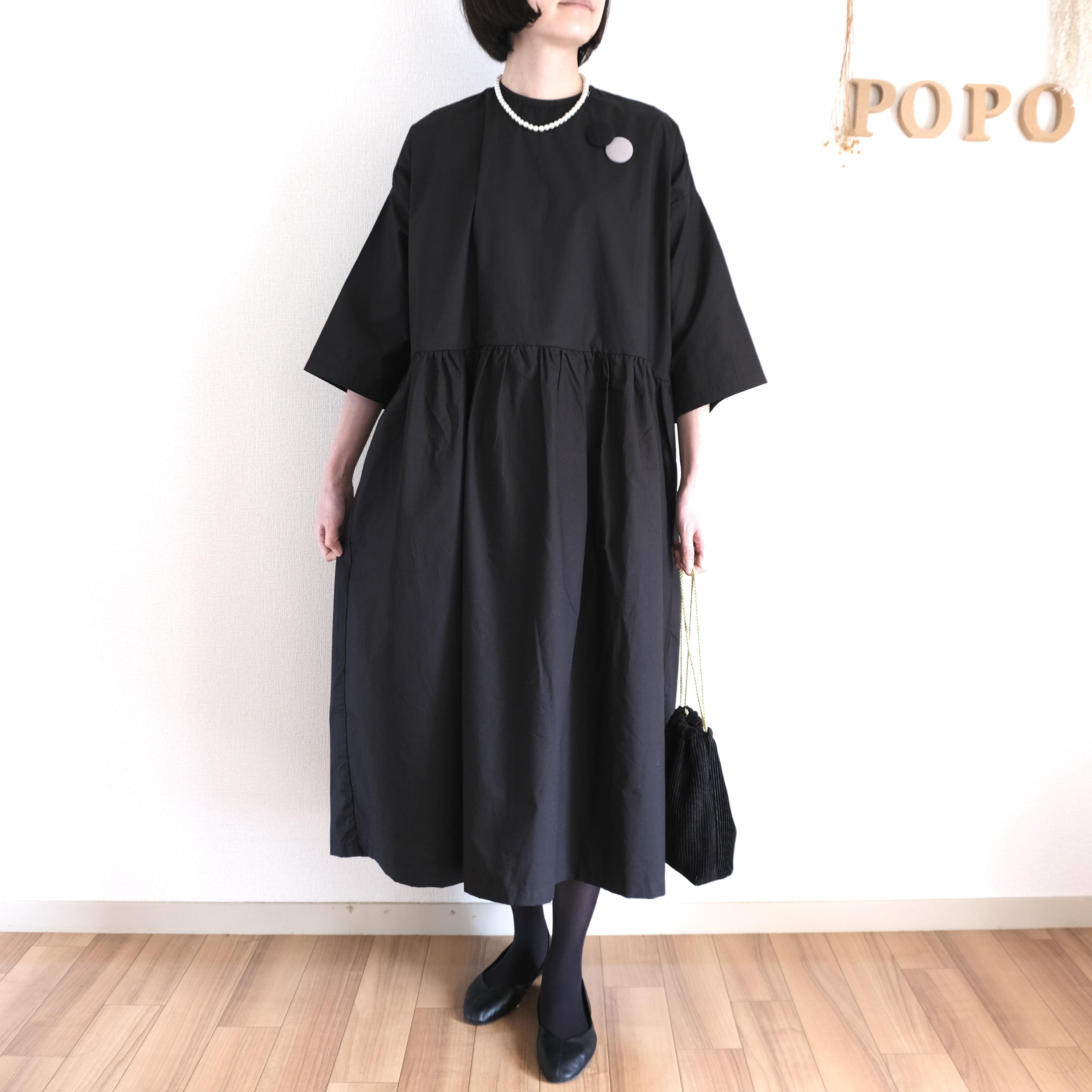 【5日以内発送】ノーカラーウエスト切り替えギャザーワンピース　ブラック　フォーマルにも普段着にも