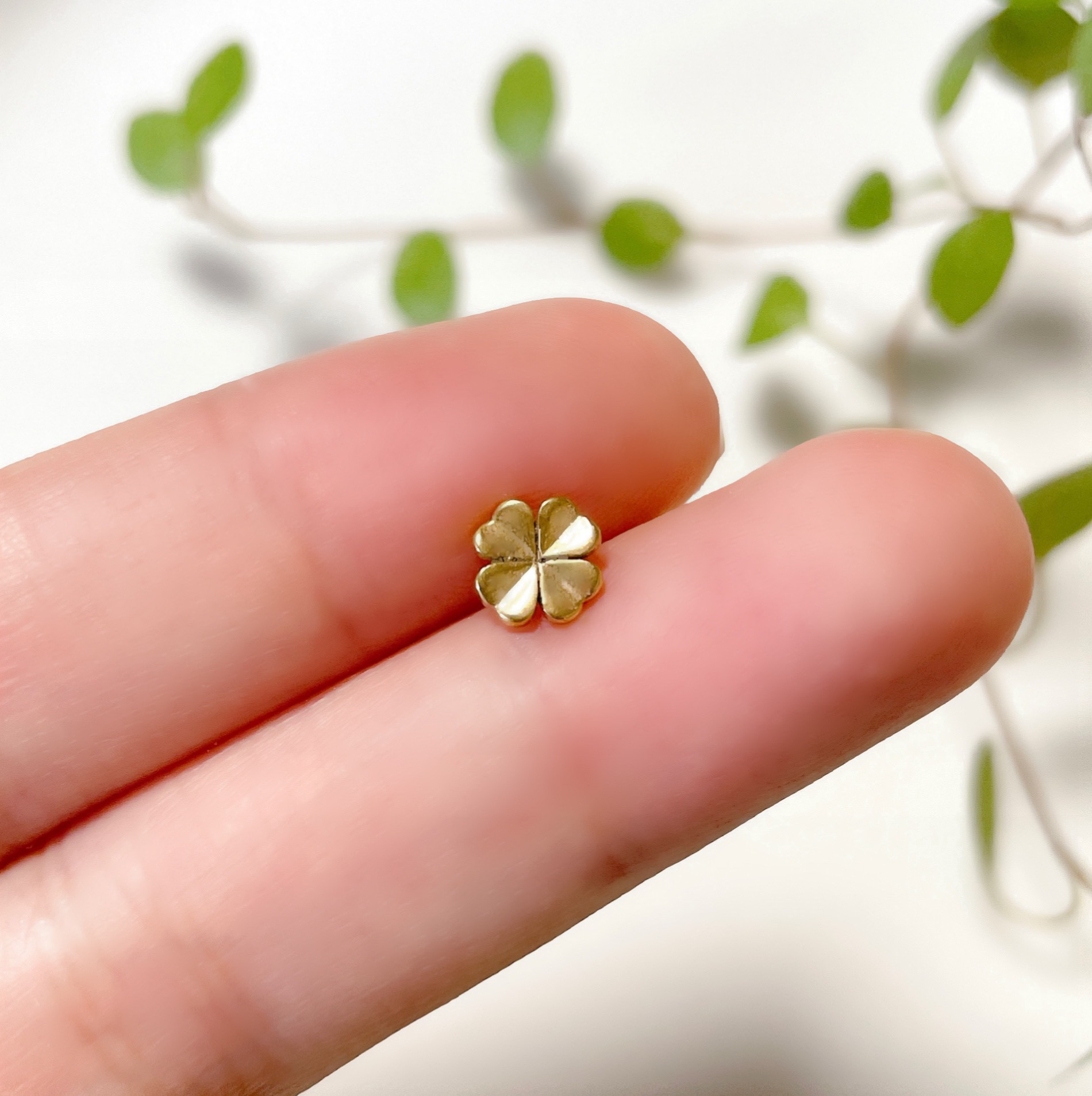 金細工またよし ピアス（クバの葉）