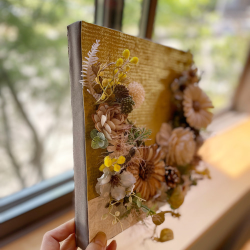 ソラフラワーとアーティフィシャルフラワーの壁飾り✿ アート