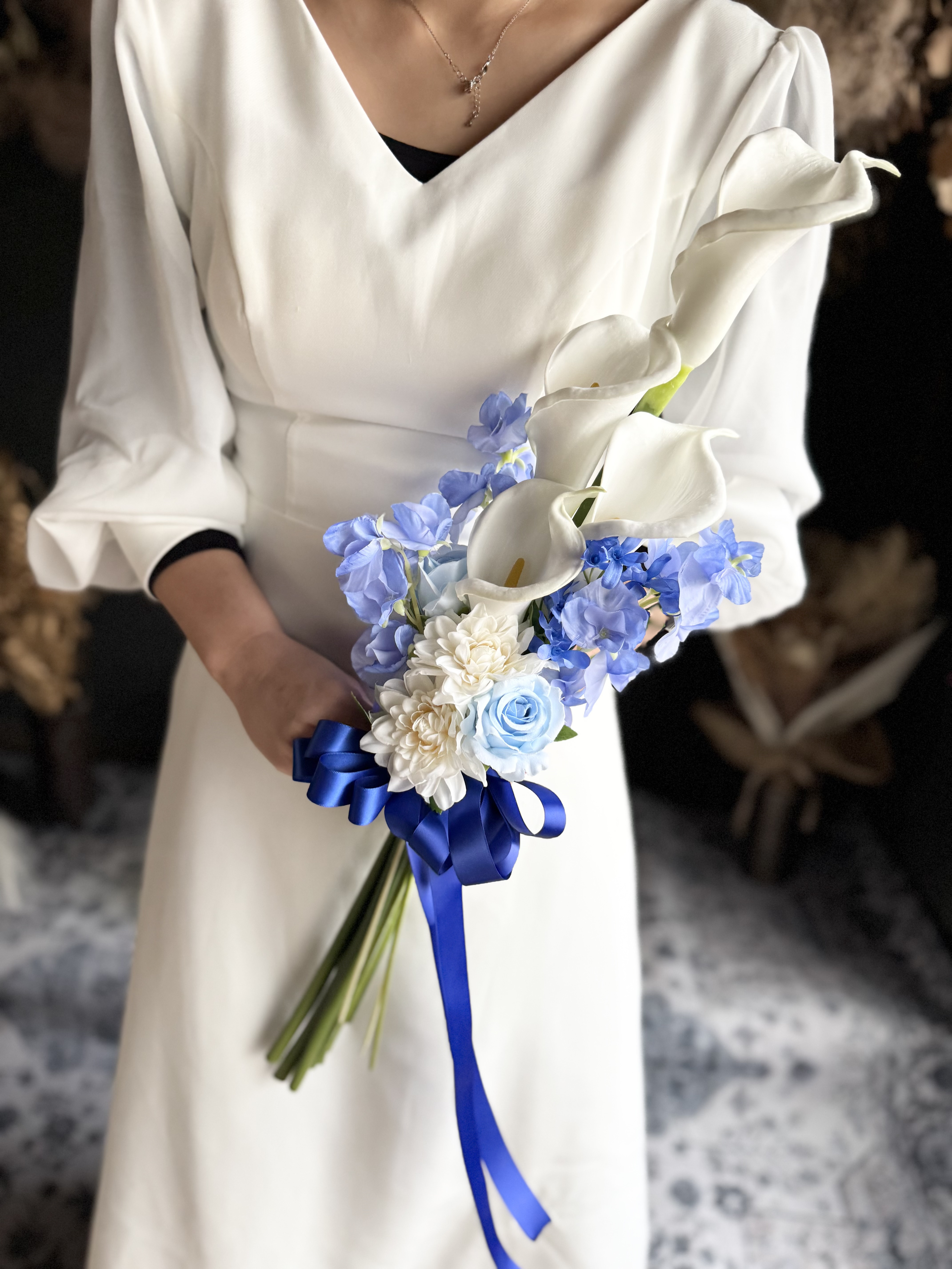 【送料無料】白カラー×ブルーアームブーケ☆ブートニア
