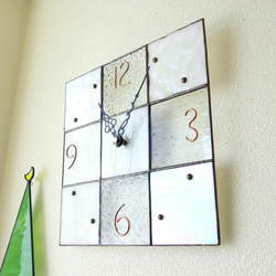 24㎝角:ステンドグラスの掛時計・モザイク24（クリア・ホワイト・パール系）イメージは宝石箱※受注制作 3枚目の画像