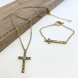 促銷價 ★ 3 件套 ❤️ 雕刻十字架項鍊和手鍊（黃銅和銀） 第16張的照片