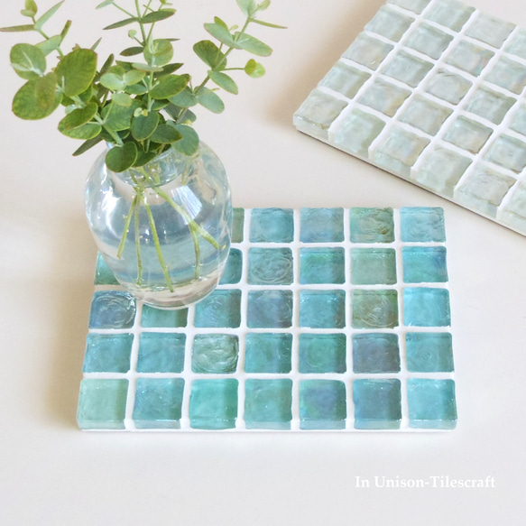 透き通った水色 Slim ガラスモザイクタイルのディスプレイトレイ