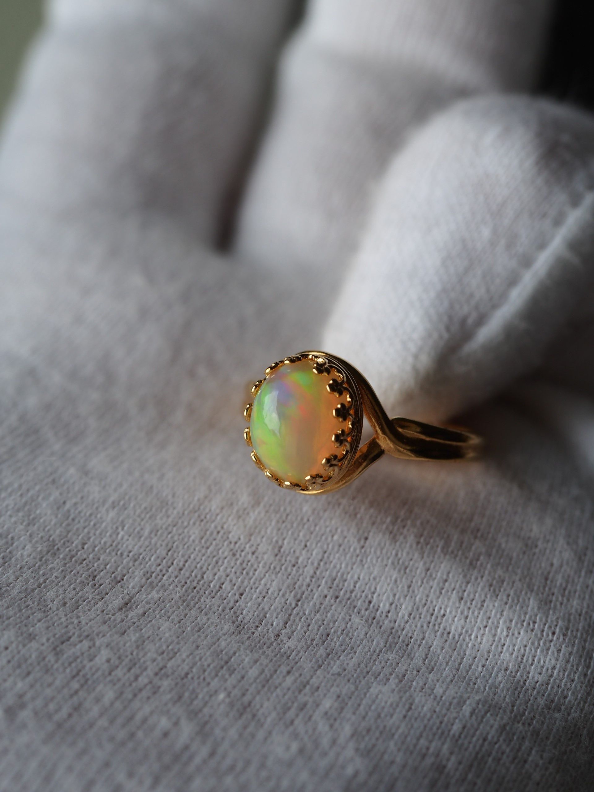 美石！　エチオピアオパール１０　　K14gf製　JBBクラウンフリーサイズリング❀