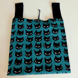 ◆6色展開◆ご機嫌ななめ!? 不機嫌顔もかわいい黒猫コンビニバッグ 4枚目の画像