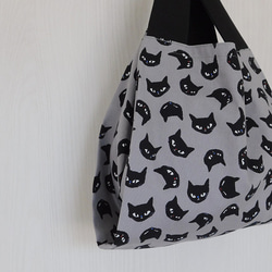 ◆6色展開◆ご機嫌ななめ!? 不機嫌顔もかわいい黒猫コンビニバッグ 9枚目の画像