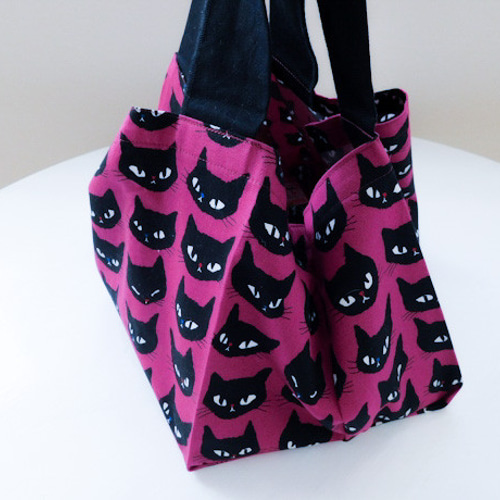 ◇6色展開◇ご機嫌ななめ!? 不機嫌顔もかわいい黒猫コンビニ