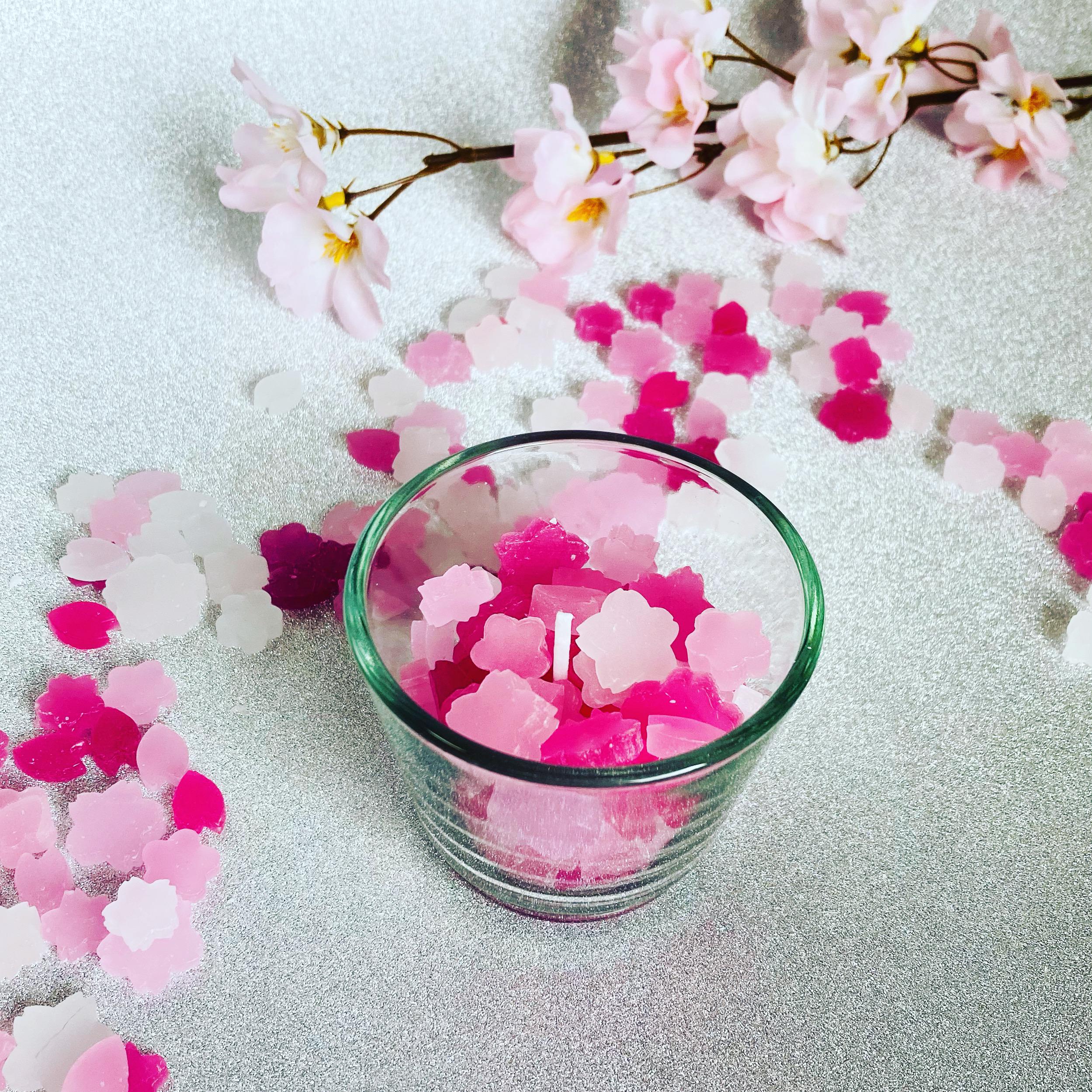 オレフォス　桜の花びらのような形のキャンドルホルダー　２個 未使用品 オレフォス 桜の花びらのような形のキャンドルホルダー 2個 未