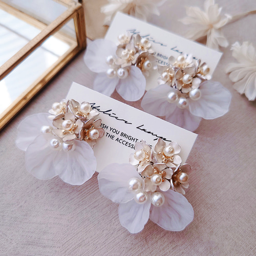 結婚式 パール 華やか 大ぶり シルバー フラワー ピアス イヤリング