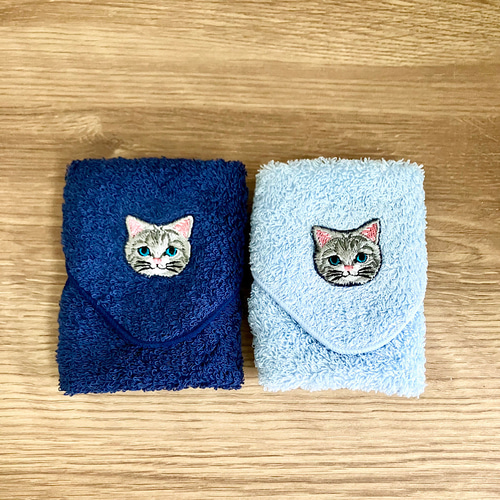 猫さん刺繍と泉州タオル_コバルトブルー ハンカチ・手ぬぐい Reona