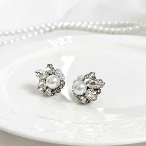 パール クリスタル ビジュー ピアス イヤリング ［ 結婚式