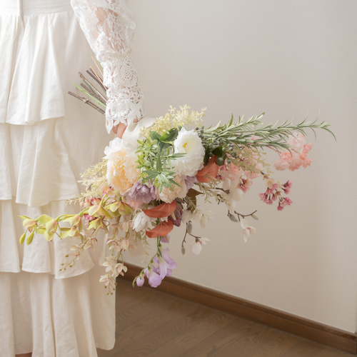 送料無料・桜（さくら）白木蓮のクラッチブーケD】春の結婚式の花嫁様