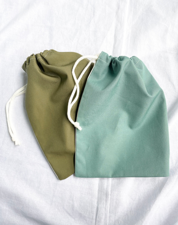 【くすみピンク】ひとりで着れるシンプルなキッズエプロン　子供エプロン　エプロンセット　三角巾　巾着袋 15枚目の画像