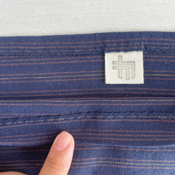 【三河木綿】横づかいの幅広プルオーバー 袖付き -紺に辛子と茶のストライプ  POW227 8枚目の画像