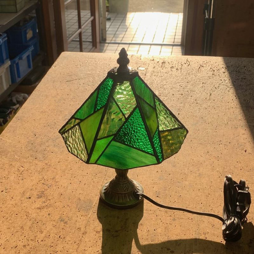 色彩緑のランプ」緑のステンドグラス グリーン 卓上ランプランプ