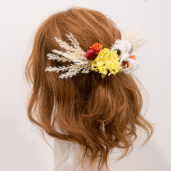 【白・黄色・オレンジの卒業式袴の髪飾りハーフアップL】ミディアム・ロングヘアーのドライフラワー風ヘッドドレス 卒園式にも 2枚目の画像