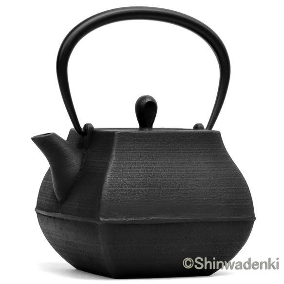 南部鉄器 鉄瓶 石庭0.8L 内面素焼き・酸化被膜仕上 日本製 鉄瓶 8L GM1208260537(9295円)