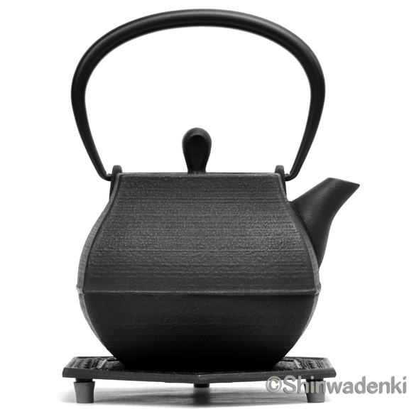 南部鉄器 鉄瓶 石庭0.8L 内面素焼き・酸化被膜仕上 日本製 鉄瓶 8L GM1208260537(9295円)