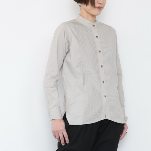 Pintuck band collar shirt / sky grey 3枚目の画像