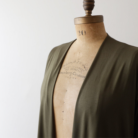 ⁑ラスト１　スッと着る内巻きローブ襟ロングカーディガン　上質とろみ伸縮Tシャツ　カットソー生地K29A 7枚目の画像